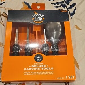 ❤️10/$16 New Pumpkin Carving Set